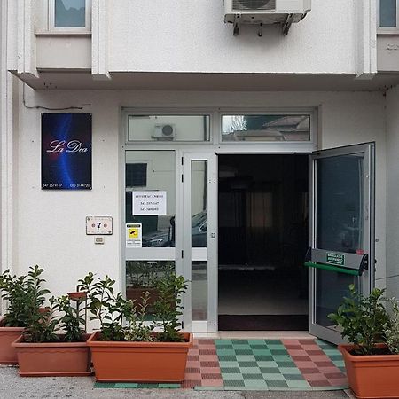 Hotel La Dea Pisa Exterior foto