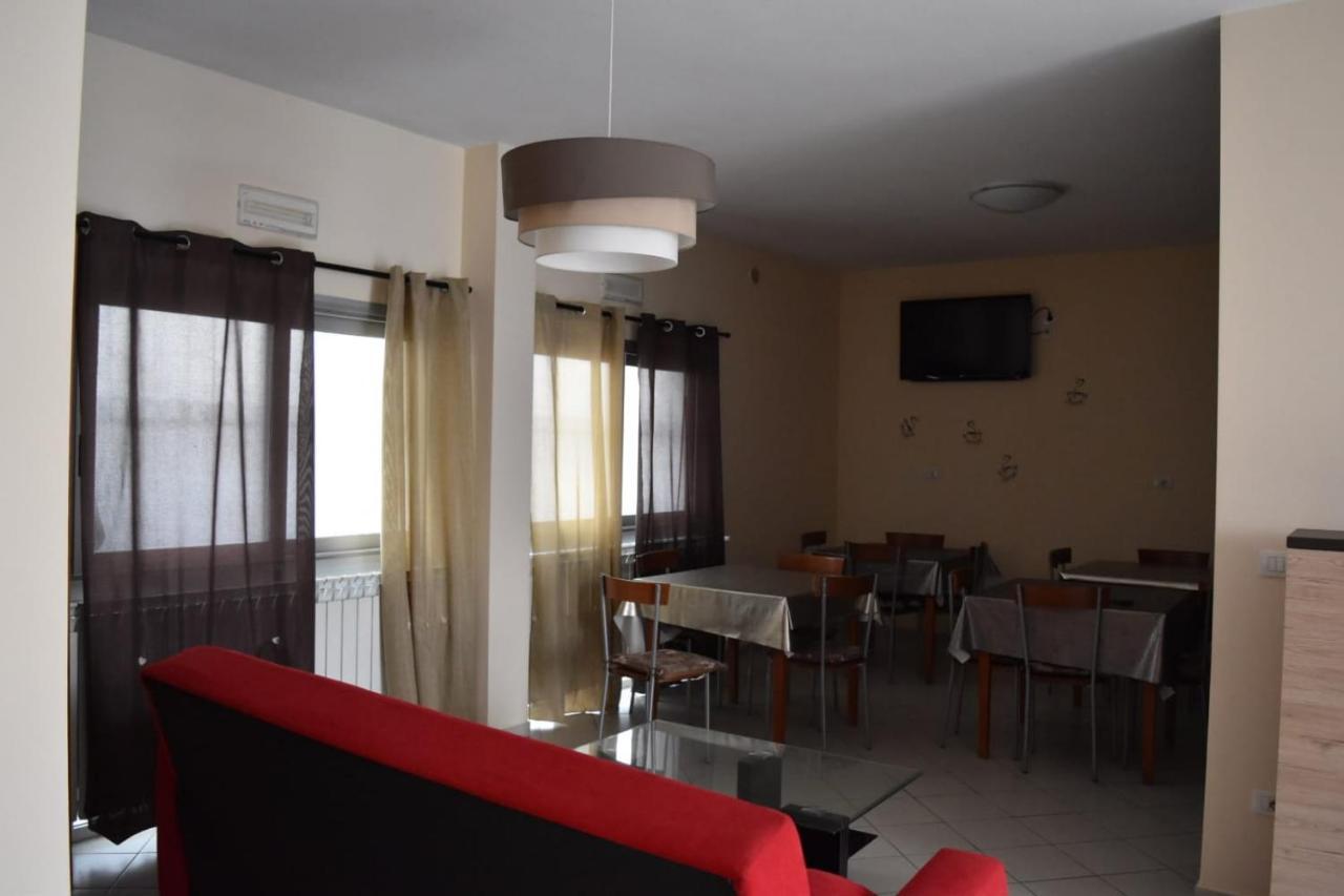 Hotel La Dea Pisa Exterior foto